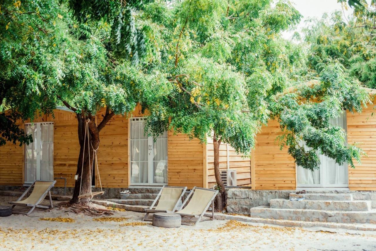 Villa Dao Hoa Vang Cam Ranh - Venuestay Exterior photo